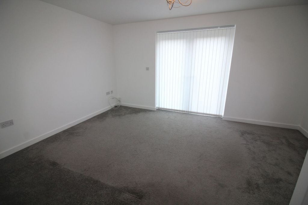 Property photo 3 of 9 Photo 3