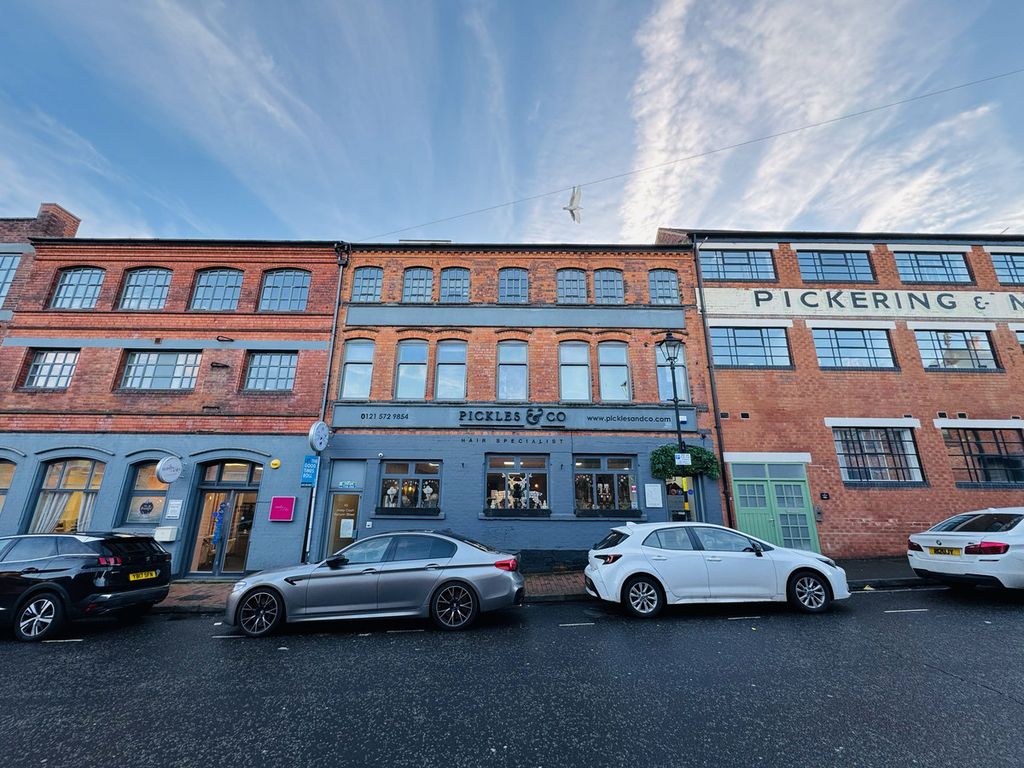 Property photo 1 of 5