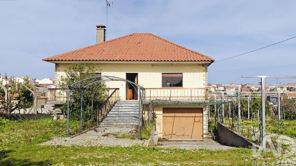 Property photo 1 of 29