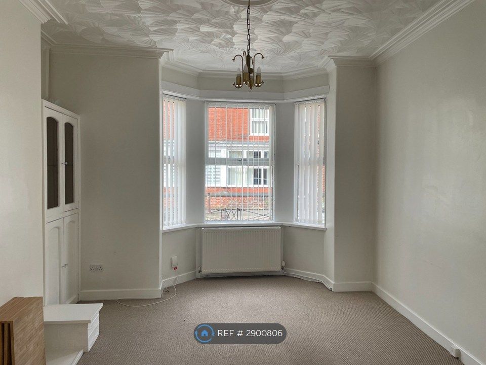 Property photo 2 of 35