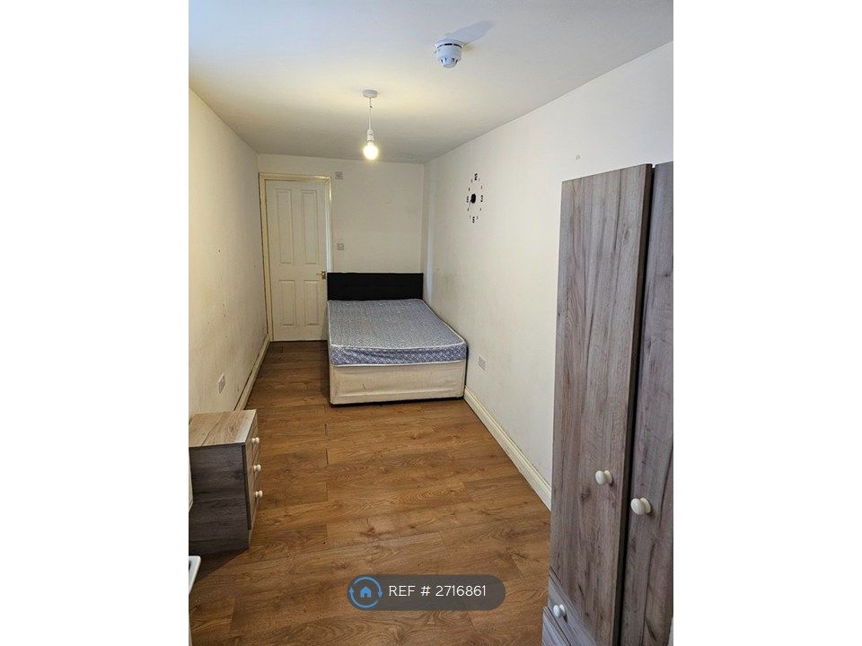 Property photo 1 of 3