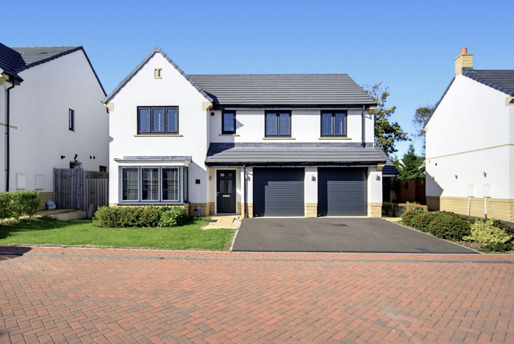 Property photo 1 of 25 Front View - Ewemove Otley