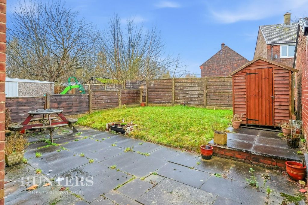 Property photo 2 of 22 Garden