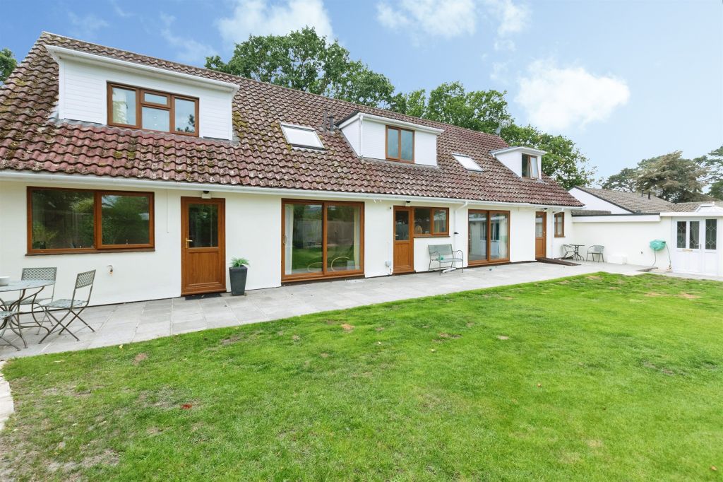 Property photo 1 of 24