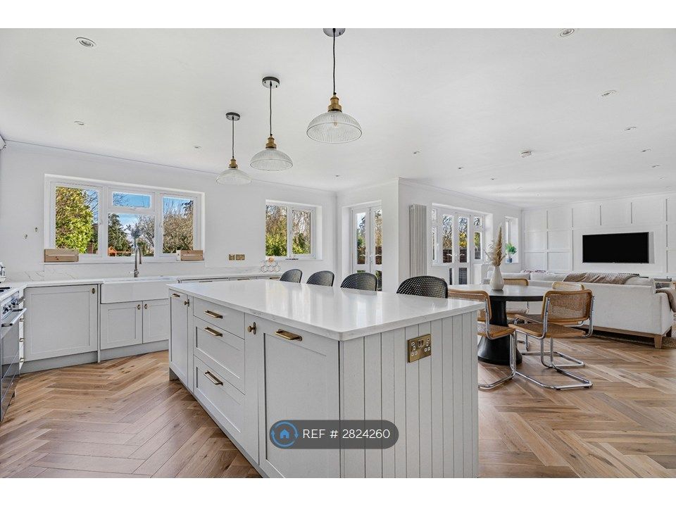 Property photo 1 of 35