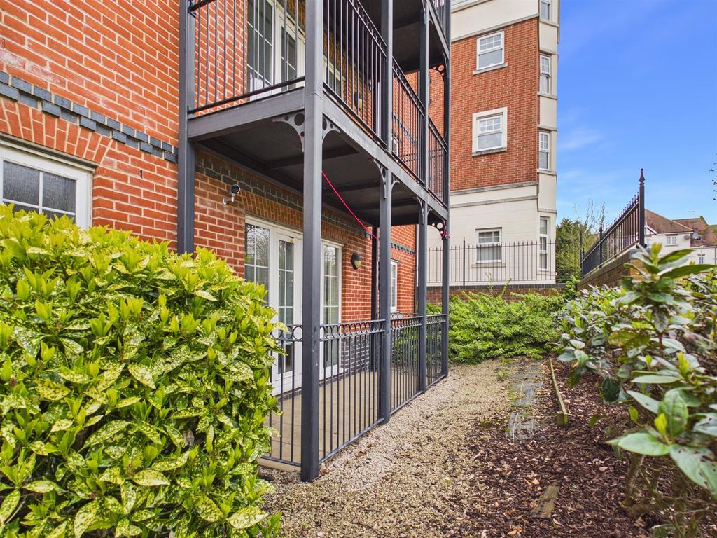 Property photo 2 of 16 Front Flat.Jpg