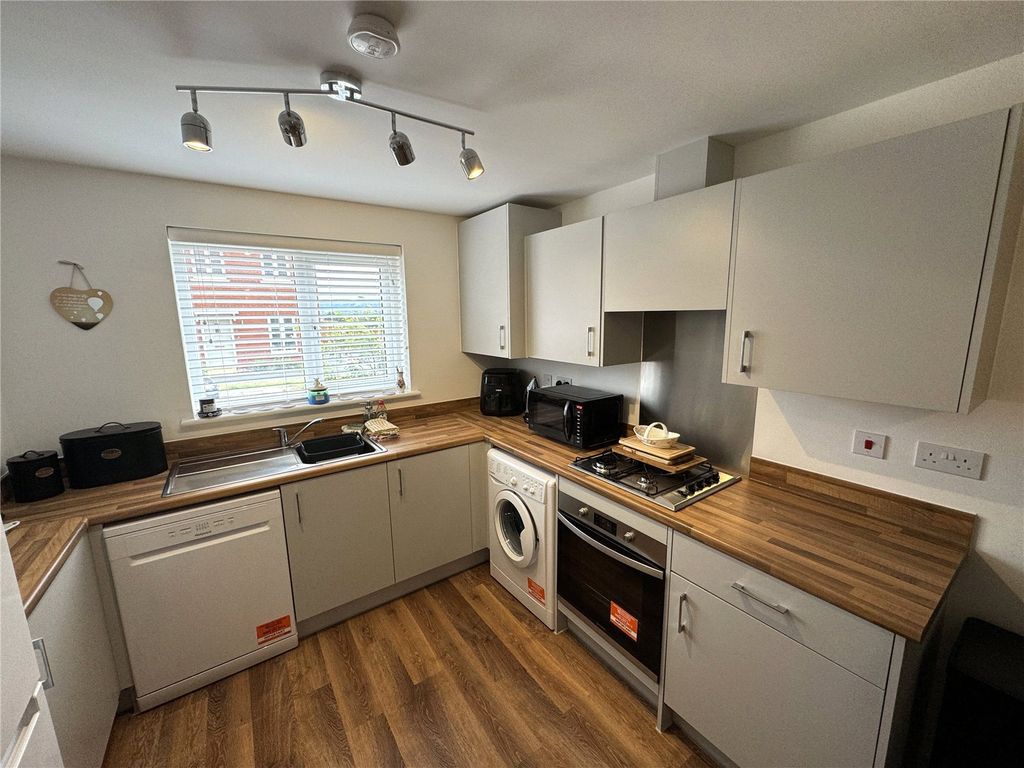 Property photo 2 of 12 Picture No. 01