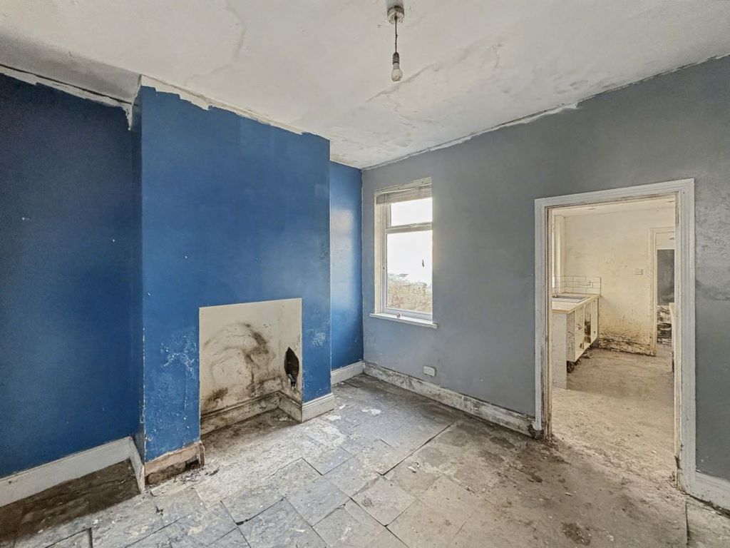 Property photo 3 of 10 Image 3