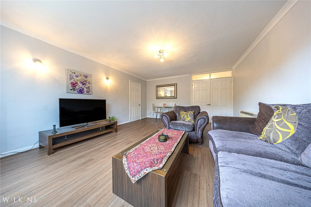 Property photo 3 of 18 Picture No. 06