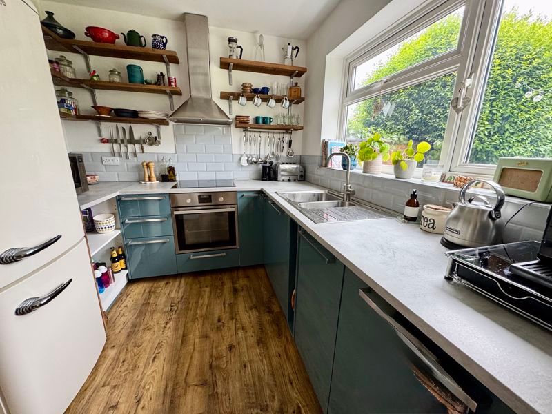 Property photo 2 of 18 Kitchen