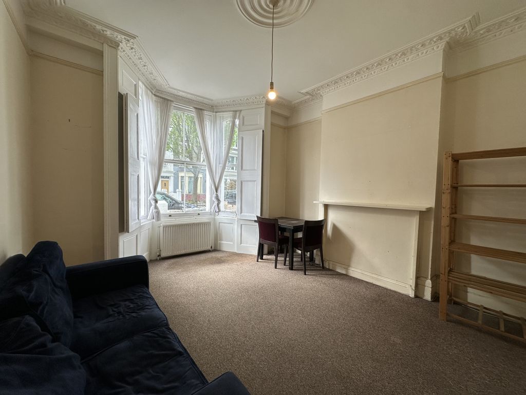 Property photo 2 of 8 Photo 5