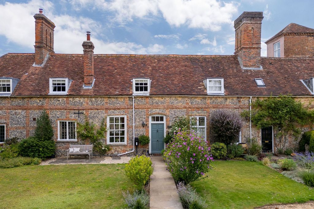 Property photo 1 of 24