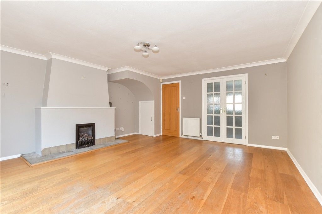 Property photo 2 of 11 Lounge/Dining Room