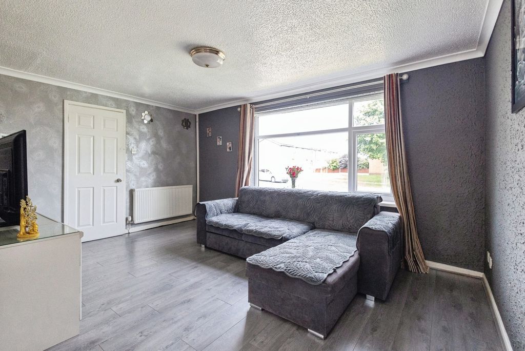 Property photo 2 of 19 Pbox-Img.Jpg