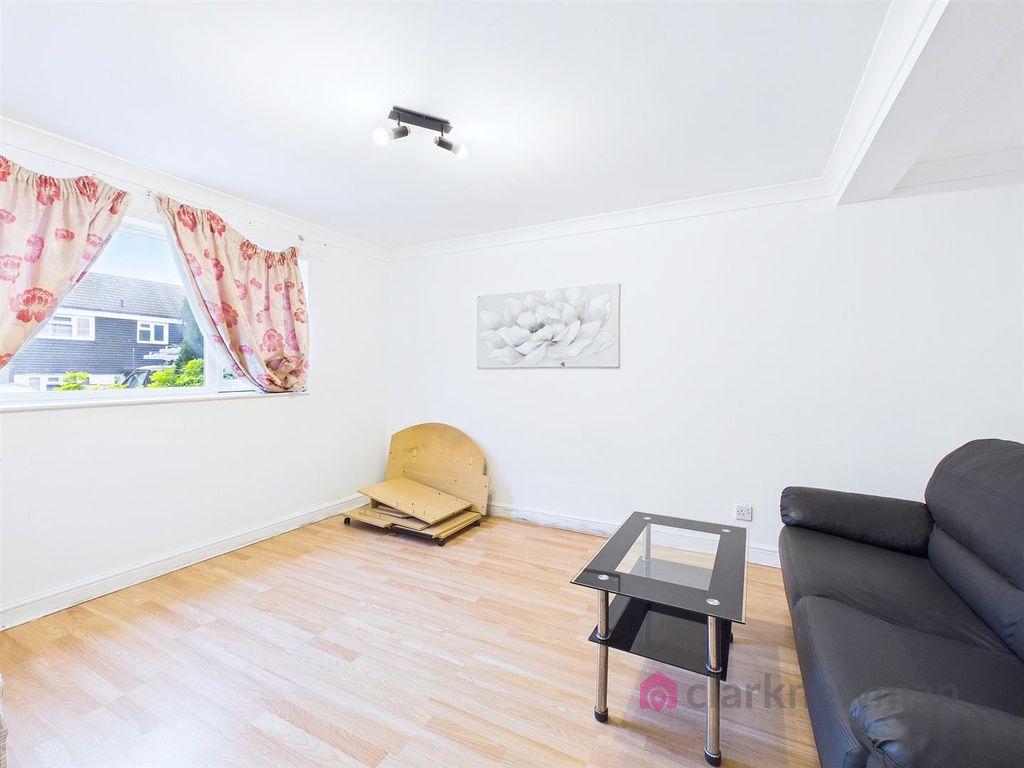 Property photo 2 of 14 Living Room