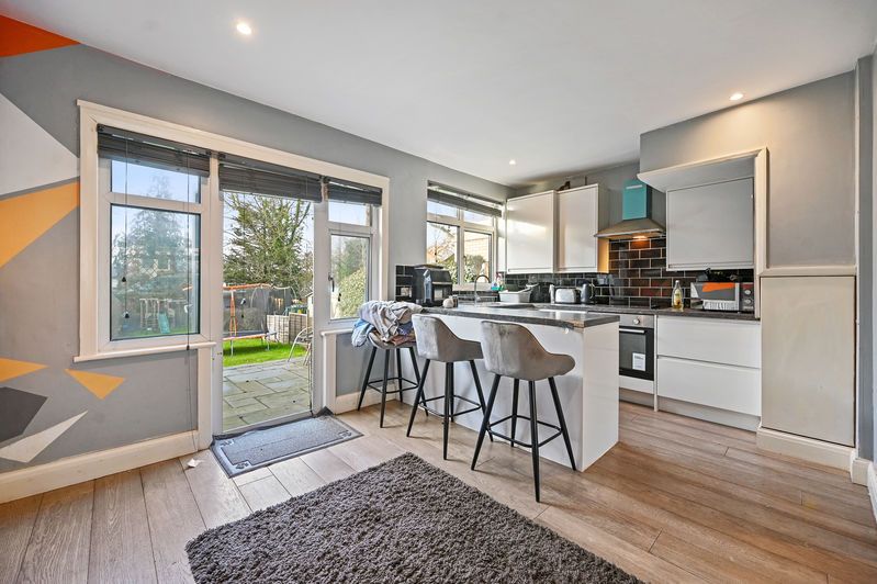 Property photo 2 of 12 Photo 8