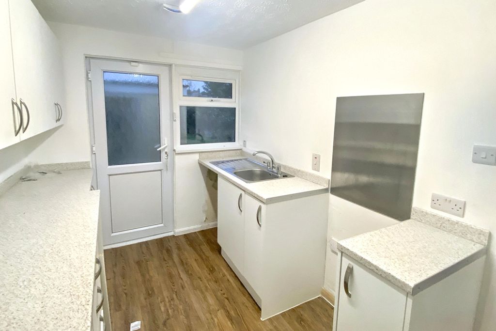 Property photo 2 of 19 19 North End Gardens, Sherston, Wiltshire, Sn16 0Nl