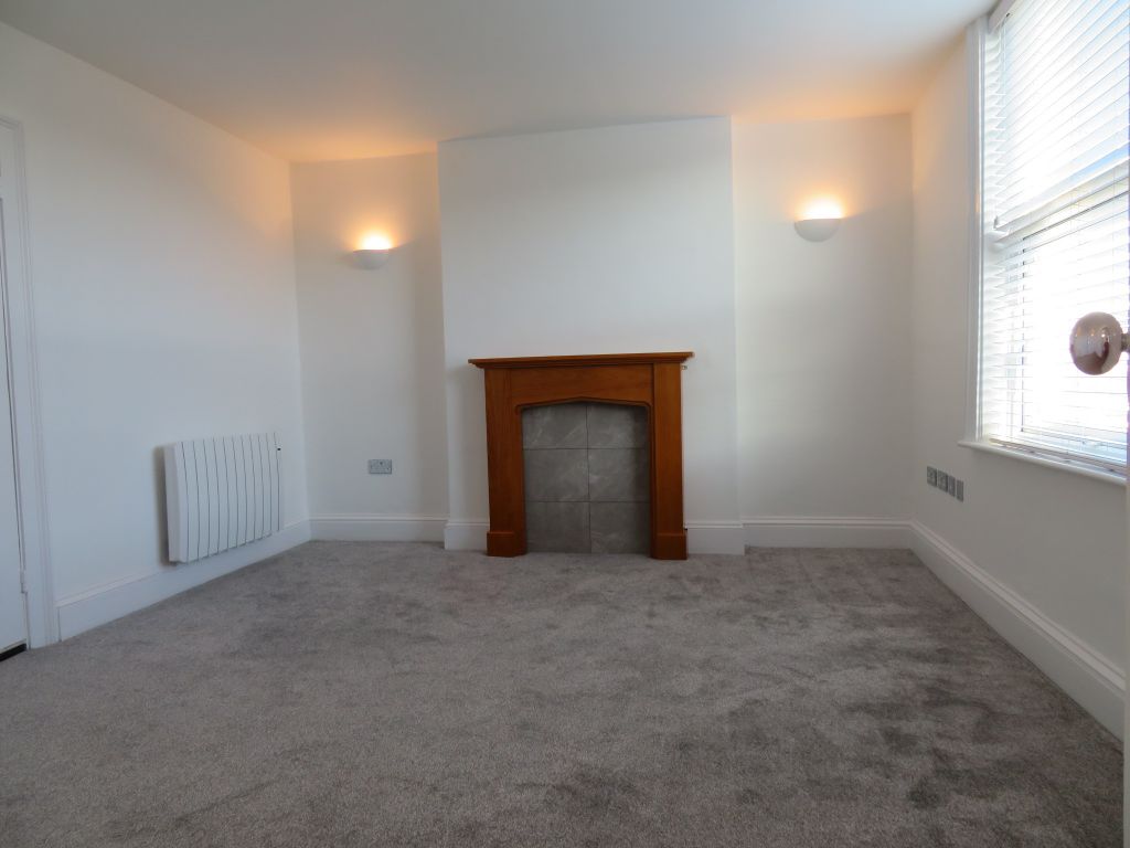Property photo 2 of 26