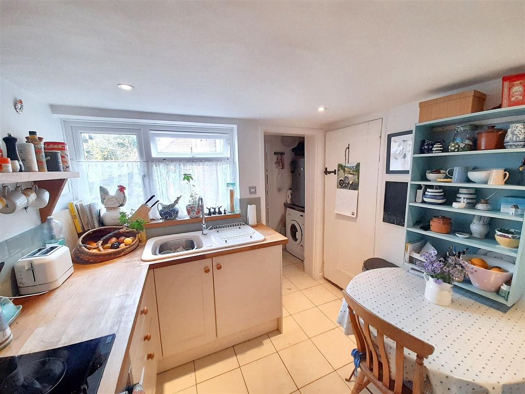 Property photo 3 of 20 Kitchen / Dining Room
