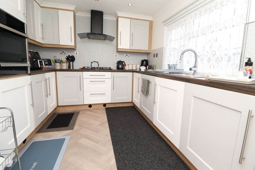 Property photo 3 of 14 Img_6142