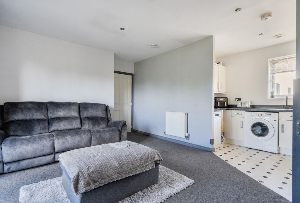 Additional image 15 of 2 bed flat for saleNormandy Drive, Yate, Bristol BS37