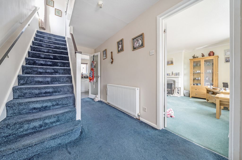 Property photo 3 of 15 Entrance Hall