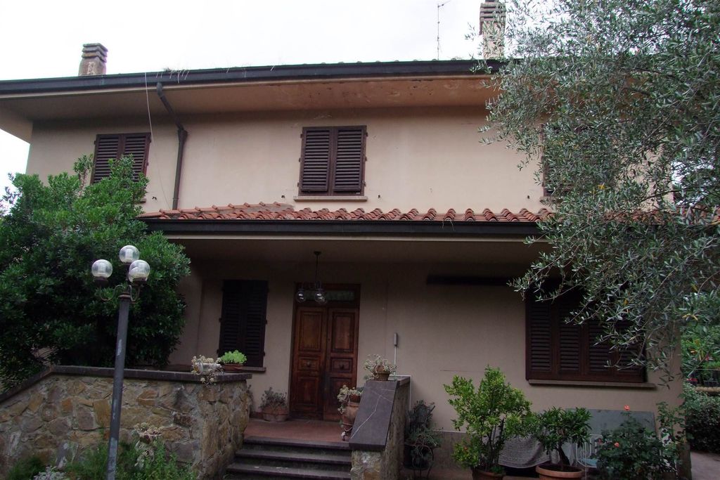 Property photo 1 of 30