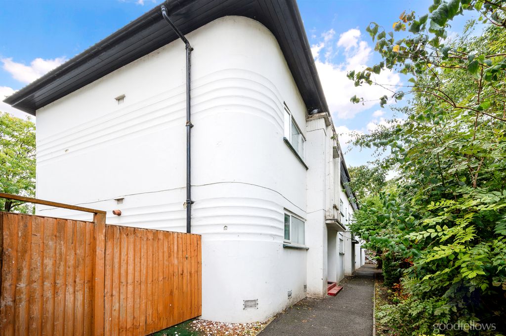 Property photo 1 of 16 Picture No. 05