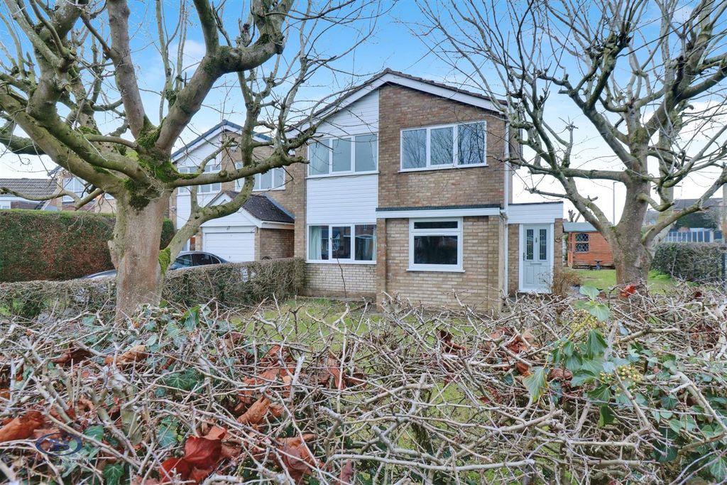 Property photo 1 of 18 c9922080-Img_8206-Img_8208.Jpg