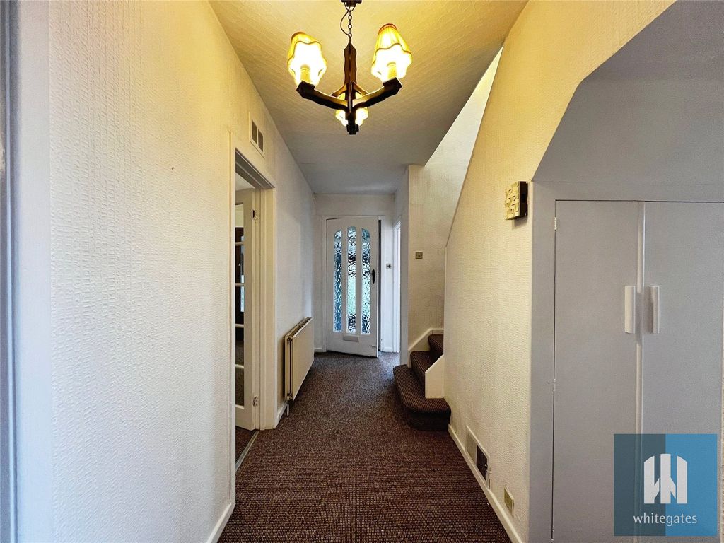 Property photo 2 of 24 Picture No. 12