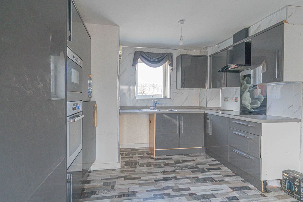 Property photo 3 of 7 20260224-Dsc0807620260224