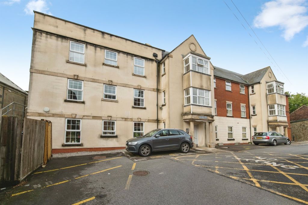 Property photo 1 of 7