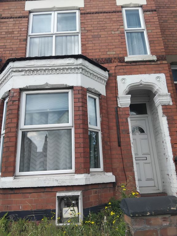 Property photo 2 of 31