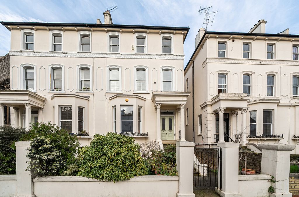 Property photo 1 of 9 698d2A5267Ff1-140...