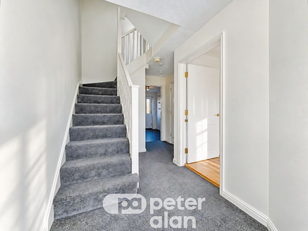 Property photo 3 of 20