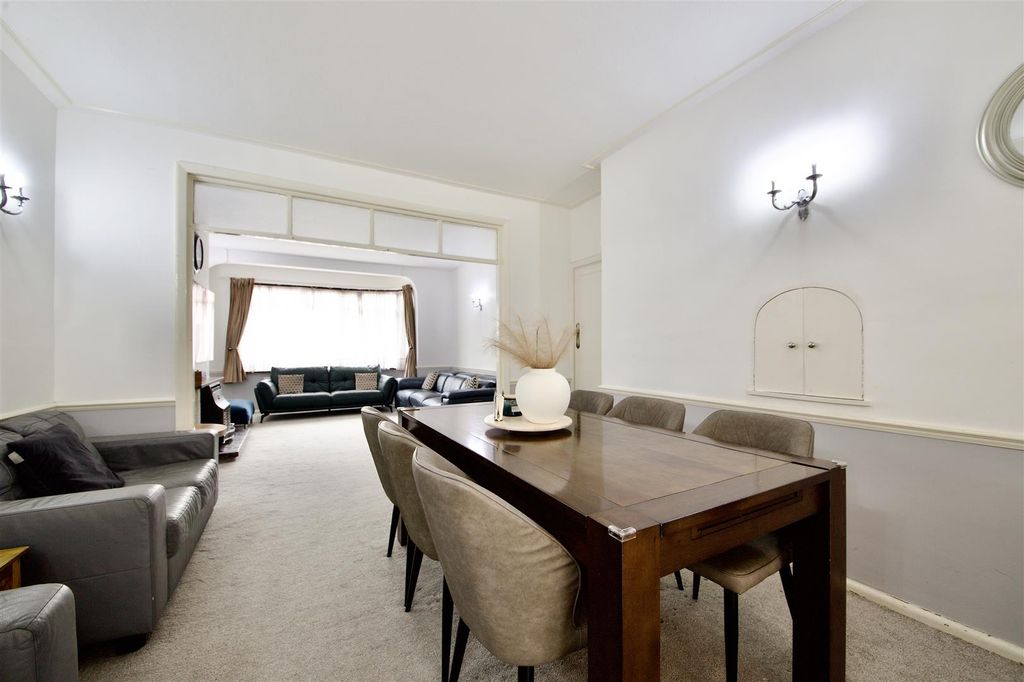 Property photo 3 of 19 Img_4852.Jpeg