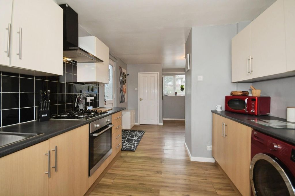 Property photo 3 of 19 Kitchen Diner 03.Jpg