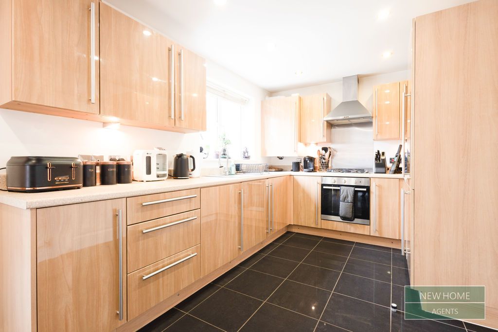 Property photo 2 of 31 Photo 6