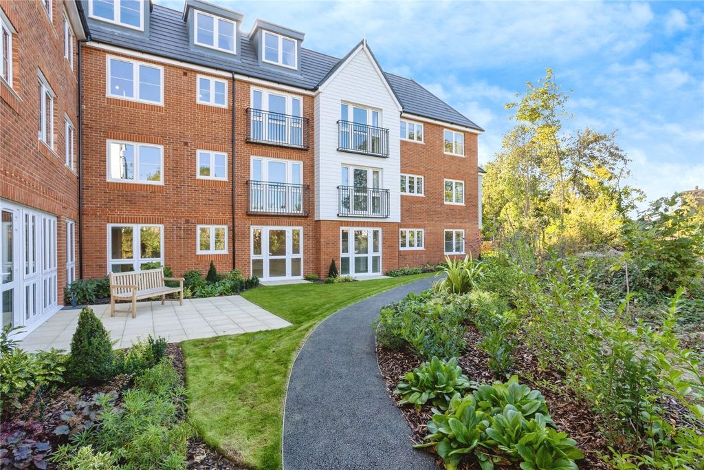 Property photo 1 of 17 Picture No. 16