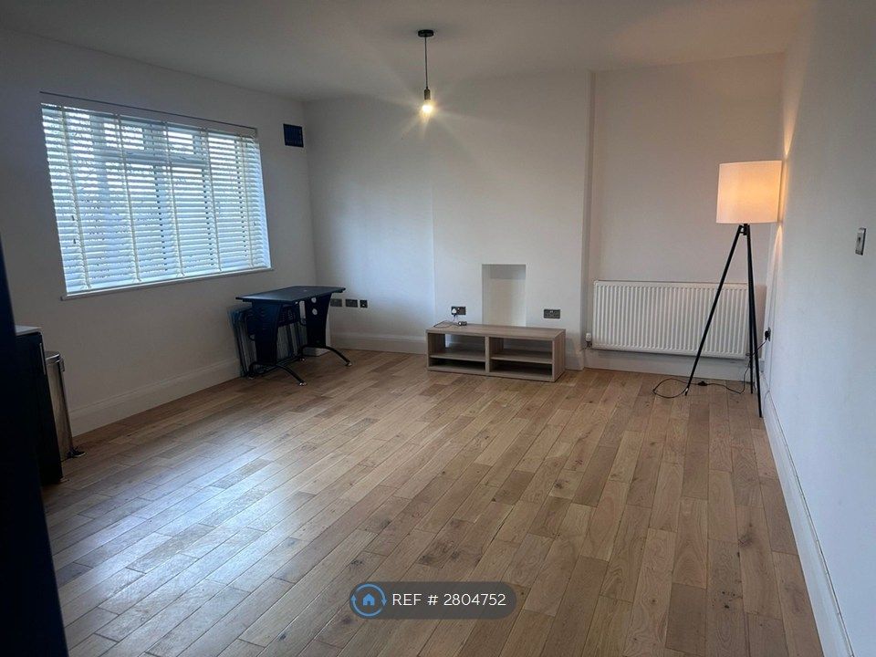 Property photo 2 of 16 Living Area