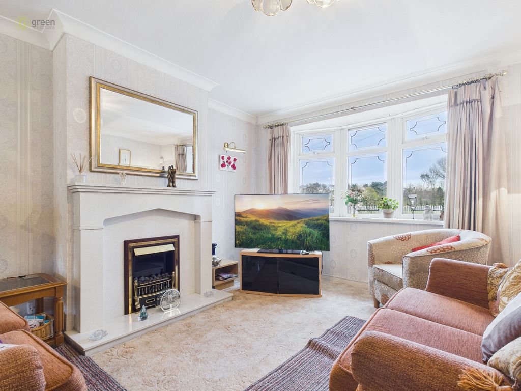 Property photo 2 of 33