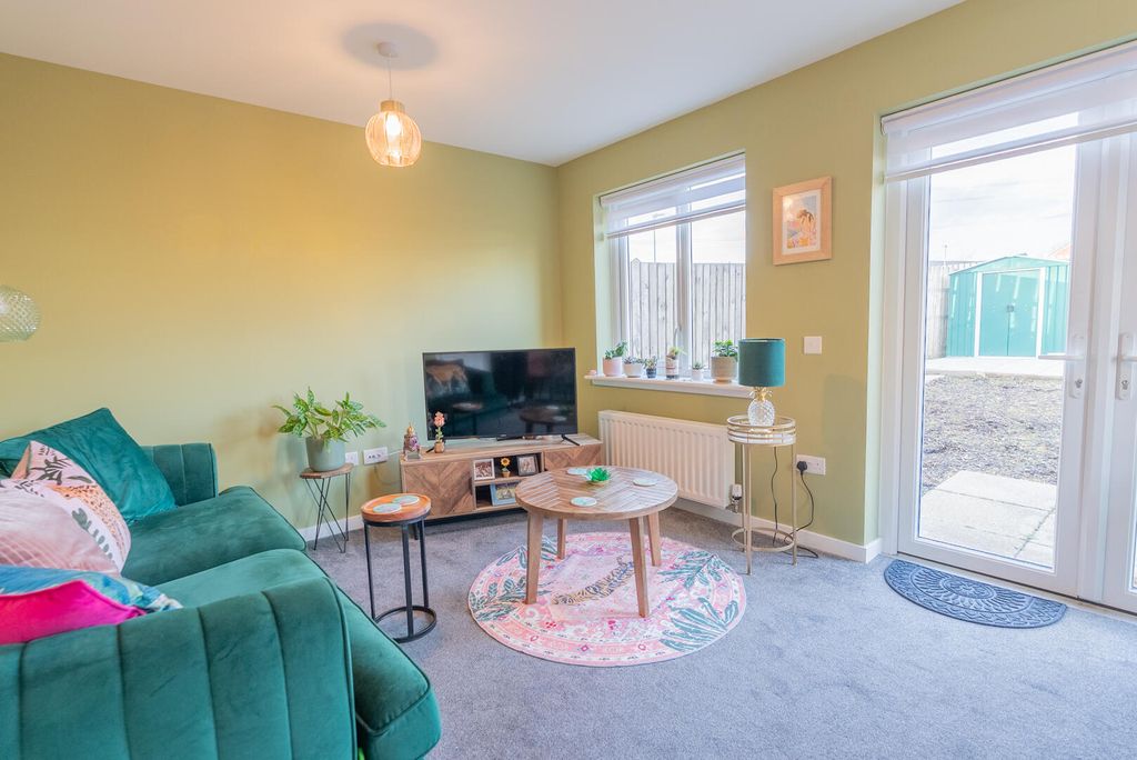 Property photo 2 of 26 Living Room