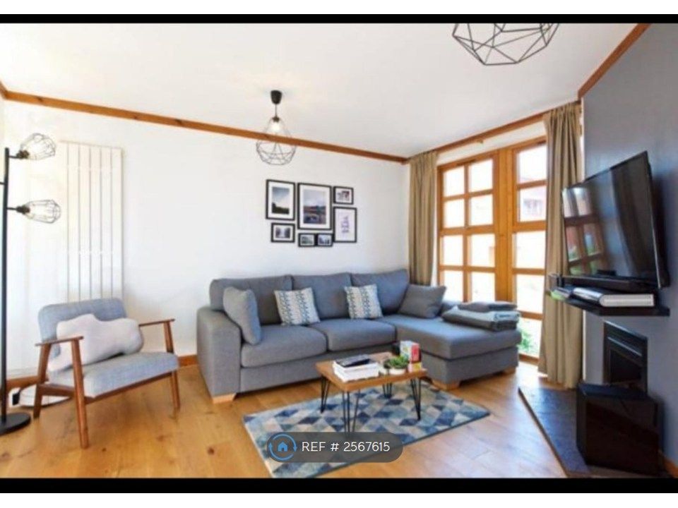 Property photo 1 of 25