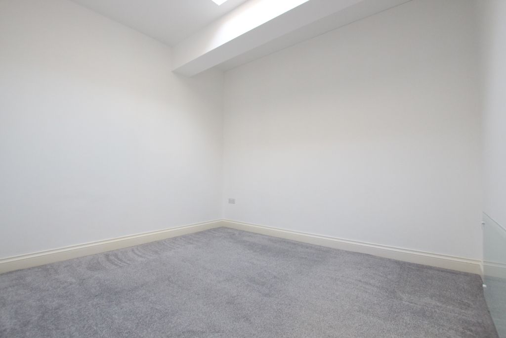 Property photo 2 of 3