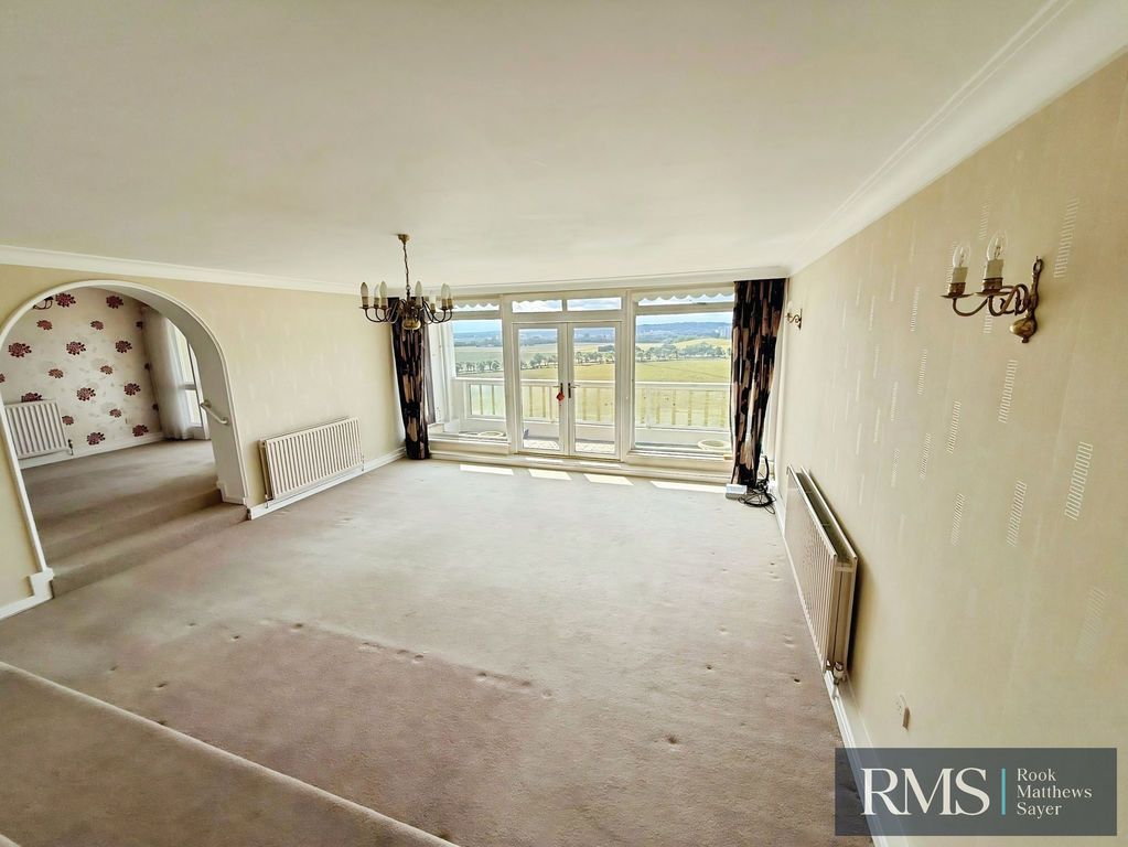 Property photo 2 of 12 Photo 11