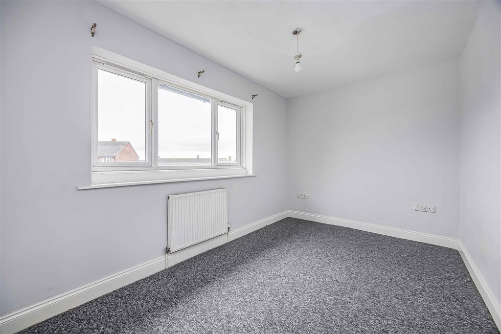 Property photo 1 of 19 1 Whitstable Road, Cosham-Small-Porticomarketing-O