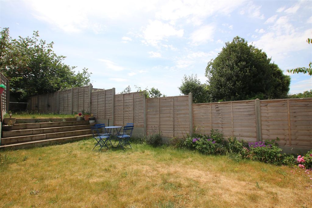 Additional image 2 of 3 bed flat for saleBridge Street, Leatherhead KT22