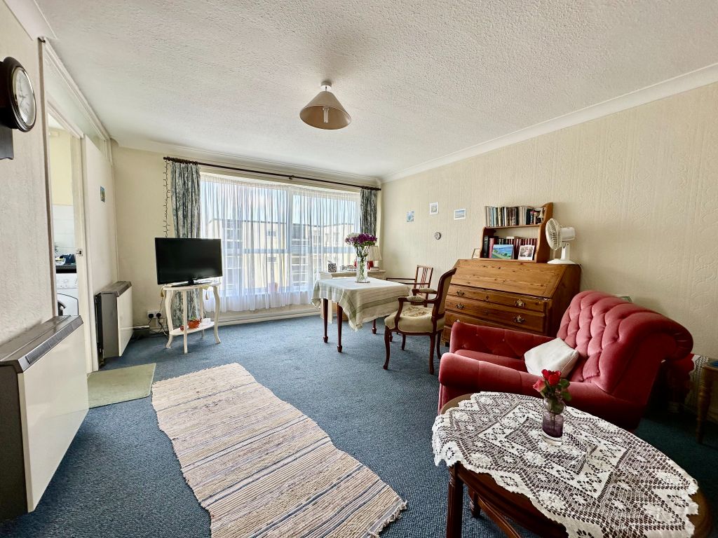 Property photo 3 of 12