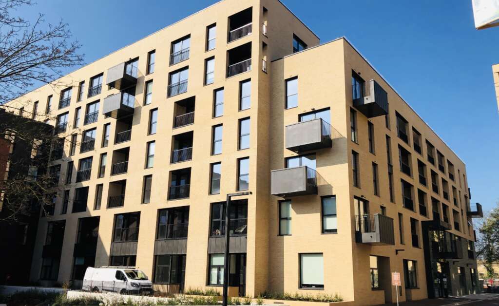 Property photo 1 of 5