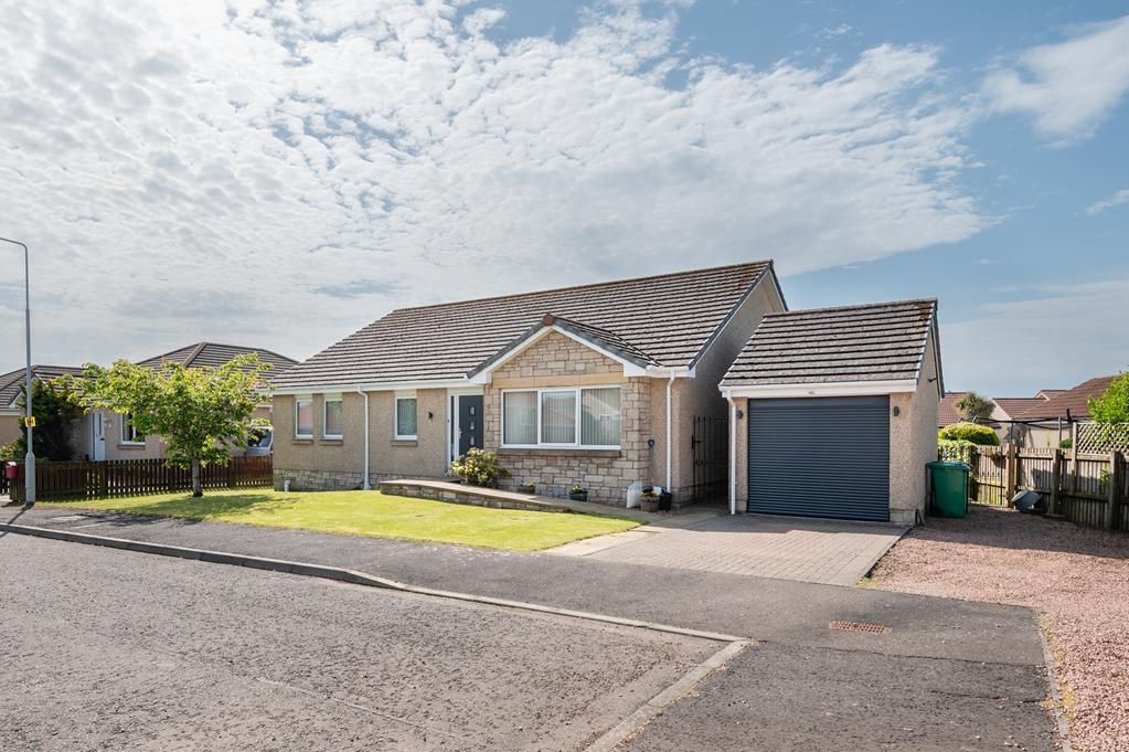 Property photo 1 of 32 Lev1462Pem External.Jpg